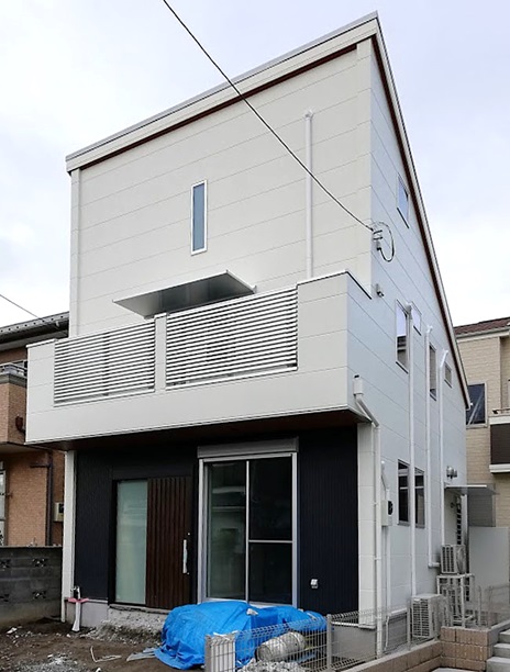 建坪10 5坪の 東京都立川市の郊外に建つ コンパクトな木造２階建て住宅 東京の狭小住宅の間取り 3階建て T W